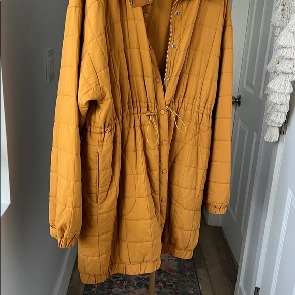 Free People FP Movement Perri Packable Puffer Jacket in Golden Ochre Size M $198 - Picture 3 of 8
